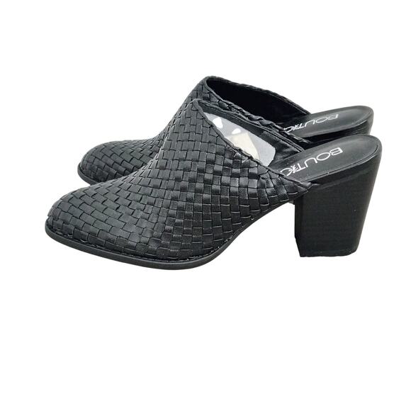 BOUTIQUE By Corkys Shoes - Boutique by Corkys Size 7 Black Woven Slip On Heeled Mule Clogs Life Gourd NEW